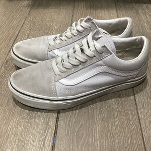 Vans Shoes Light Grey Men’s 6. Women’s 7.5